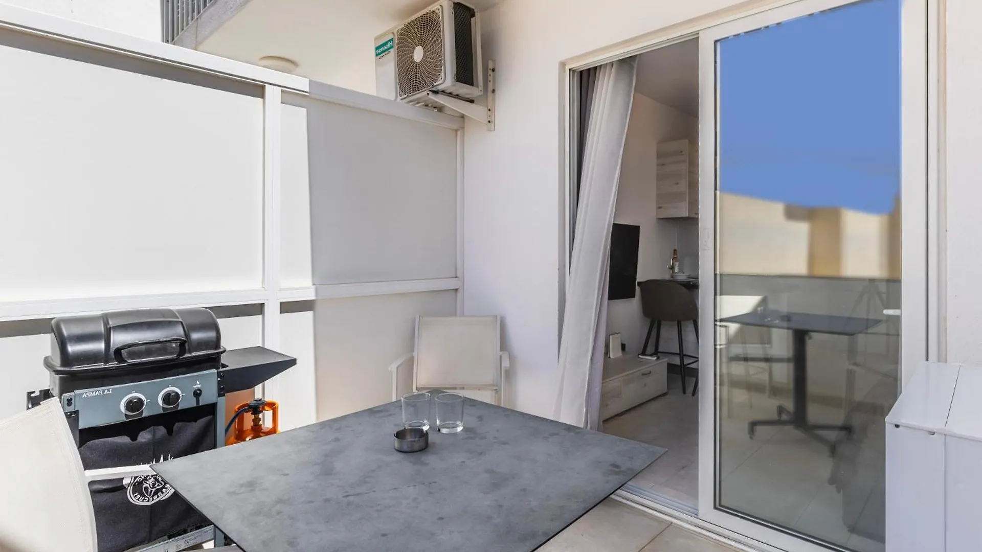 Dorris'S Apartment 5 Min Walk From St Julians San Gwann