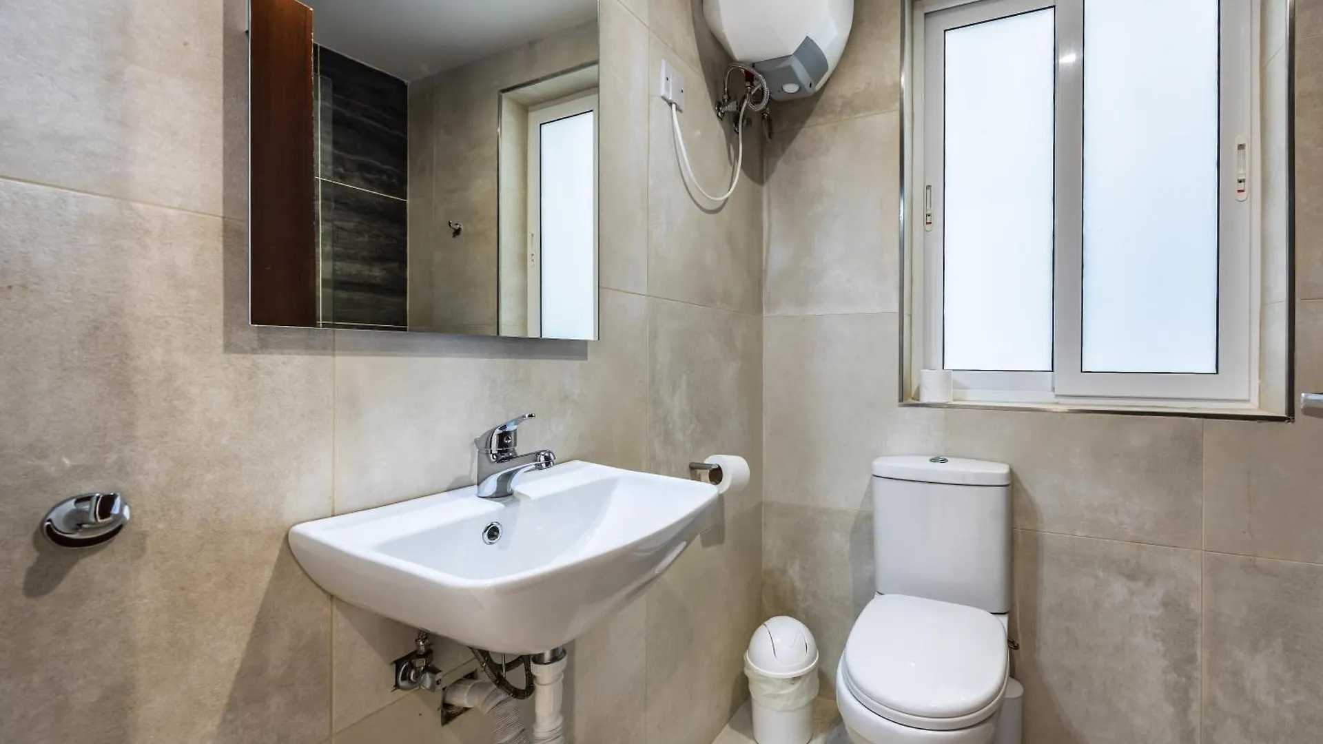 Dorris'S Apartment 5 Min Walk From St Julians San Gwann Malta